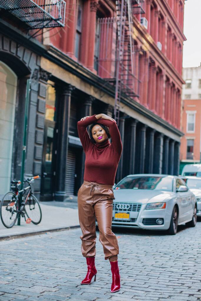 over 40 style, brooklyn blogger wearing joggers, red fendi boots