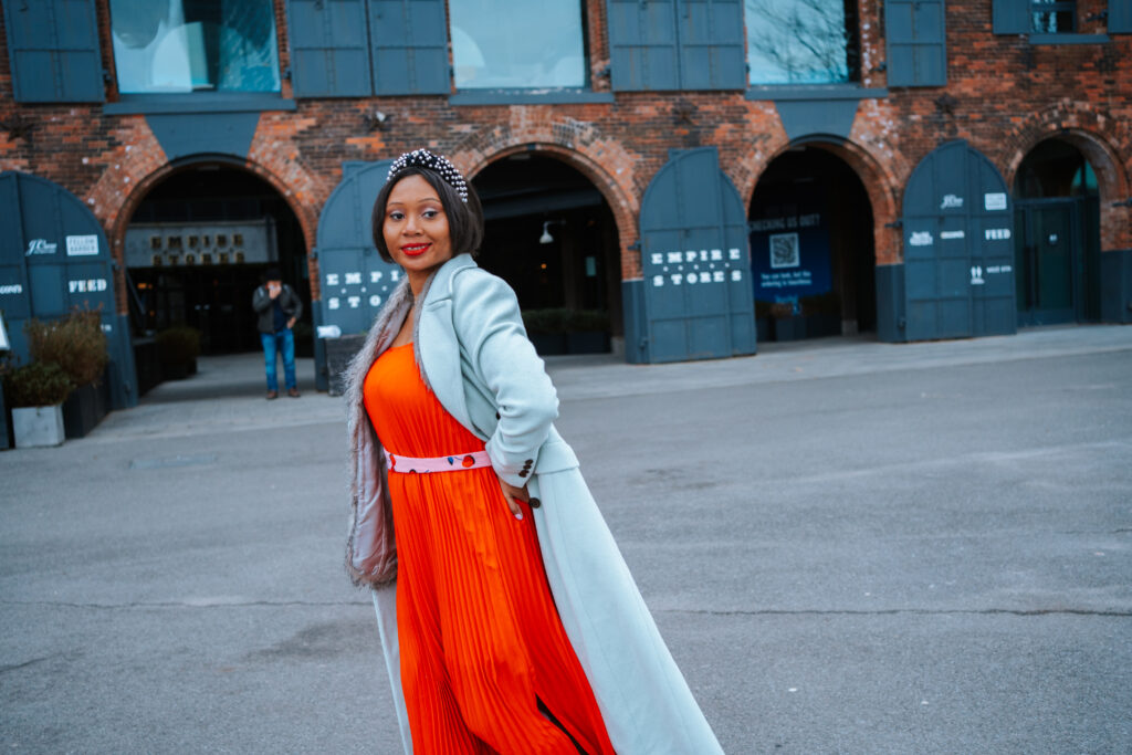 banana republic-mint coat-kate spade belt-mint green-petite clothes-black girl in luxury-short bob-black girl